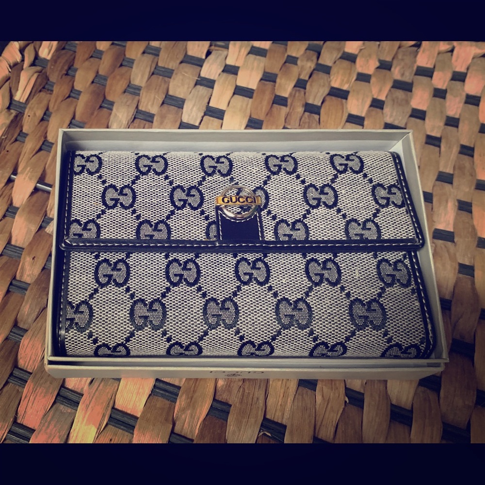 Gucci wallet